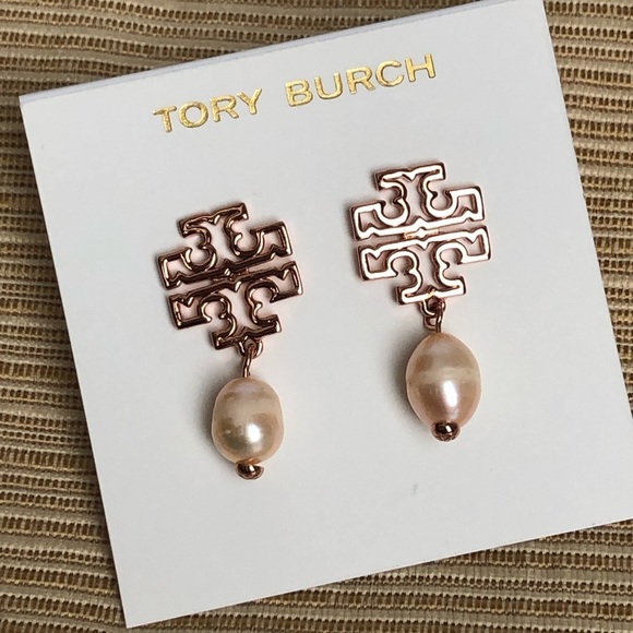 Tory Burch Rose Gold Logo And Pearl Drop Earrings - Picture 3 of 7